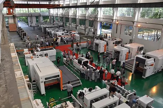 TDS790 Wärmefolienprägung Automatischer Druckmaschinenschneider 5500s/h