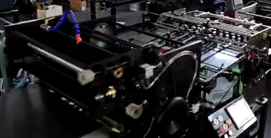 Hochgeschwindigkeits-automatische UV-Lackmaschine für Druck und Verpackung Ecoo CF-620A