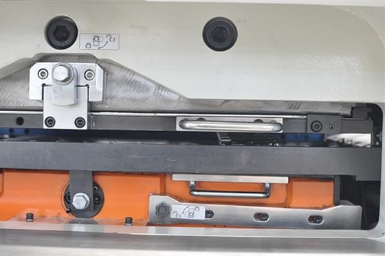 Flachbettdrucker Automatic Foil Stamping und stempelschneidene Maschine 1060 x 760mm