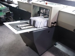 8000 Zyklen/h Automatische Sammelmaschine Buchbinder 21 Loch