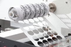 EcooGraphix VD320 Digital Label Die Cutter System Hochgeschwindigkeits-Multifunktionsveredelung