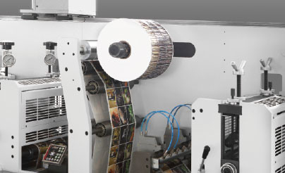 Hochgeschwindigkeits-Flexodrucker mit vollständig servogesteuertem, modularem 8-Farben-Drucker und beweglichem Touchscreen