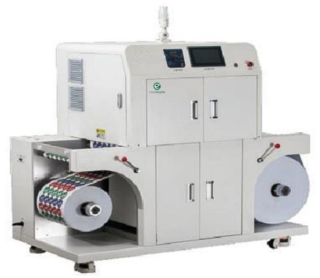 Digitale Rolle-zu-Rolle-Etikettendruckmaschine 1200 x 2400 dpi, 4 Farben
