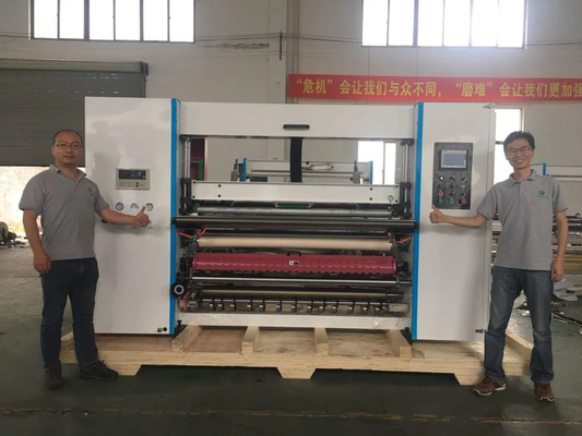 Automatische Aufschlitzenund Rückspulenmaschine für selbstklebenden Film-Aufkleber