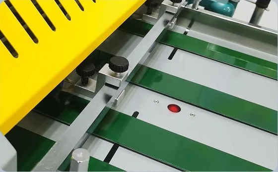 Breiten-kleines Format-lamellierende Maschine EcooGraphix 720mm mit Schneidern für Büronutzung