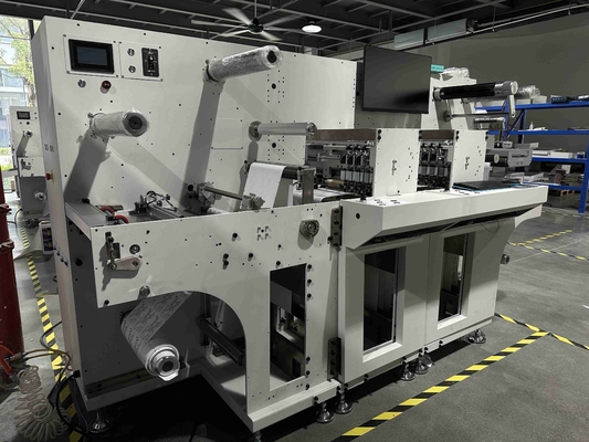 Voller Servomotor Hochautomatische und digitale Etikettenschneidemaschine 40 - 350 mm Breite