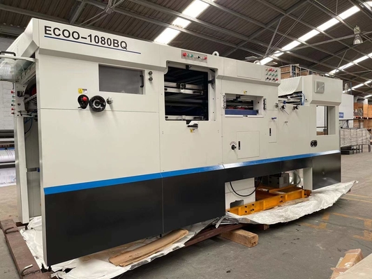 Vollautomatische Flachbett-Druckschneidmaschine mit Abfallentfernung