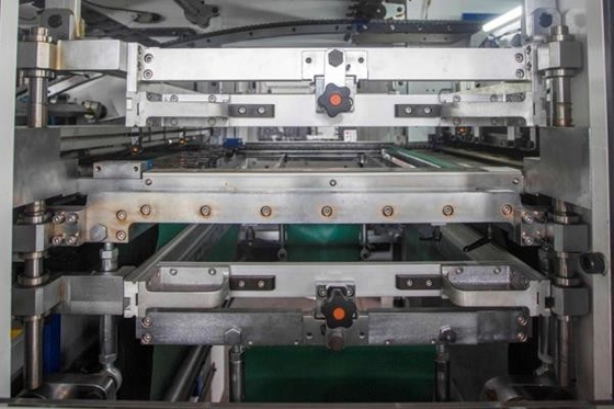 Vollautomatischer Druckmaschinenschneider für Karton mit Stripping-Druckschneider