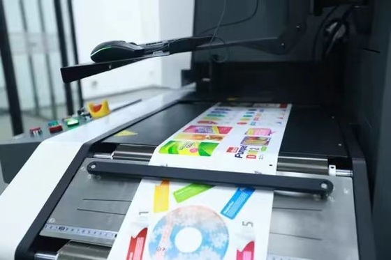 Hybrid-Digitallabel-Multi-Color-UV-Druck- und Lackiermaschine