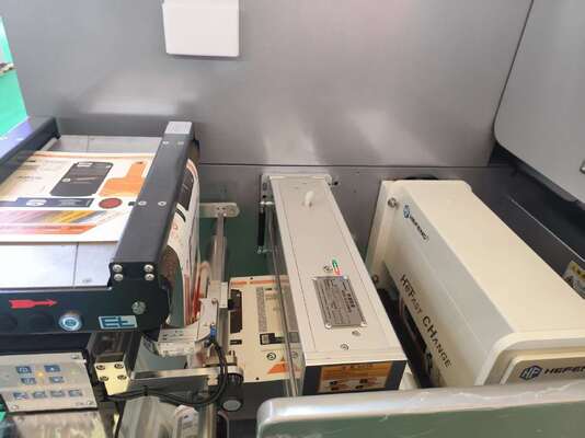 Digitale Rollen Weinpapieretikette, benutzerdefinierte Aufkleber, Lackierungsfolie, Stempelmaschine