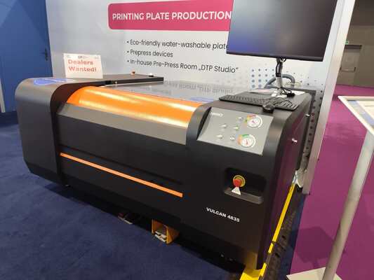 0.4 m2/h Digitale Flexodruckmaschine für Laser-Gravur CTP-Plattenmaschine mit 1270x900mm Max-Gravurgröße und 3D-Digitalbildschirmtechnologie