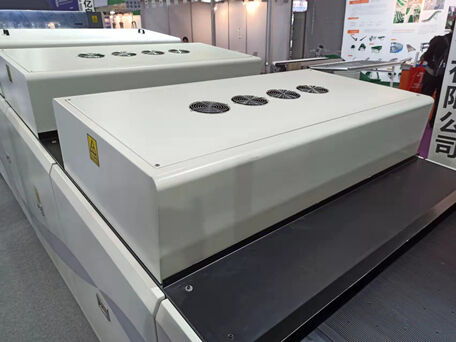 9500 Bogen/Std. A1 UV-Spotlackiermaschine mit maximaler Bogengröße 720x1060mm und einer Dicke von 80-500 g/m²