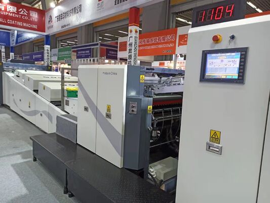 9500 Bogen/Std. A1 UV-Spotlackiermaschine mit maximaler Bogengröße 720x1060mm und einer Dicke von 80-500 g/m²