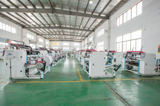 Automatisches Thermopapier PLC, das Rückspulenmaschine 110m/min aufschlitzt