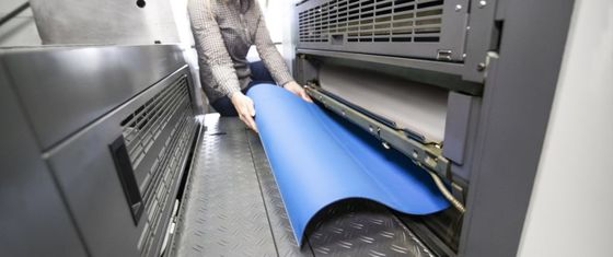 Dot Word Printing 15000PPH glich Gummituch das 4 Falten-Gewebe aus