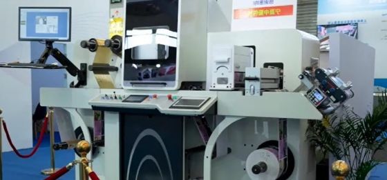 Piezo UVlED, die Digital-Aufkleber-Leistungsfähigkeit-Vergrößerungsmaschine kuriert