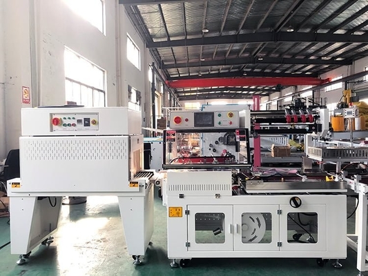 ECOO-T1400FA Schachtellose hydraulische Lademaschine für das thermische Papierschneiden