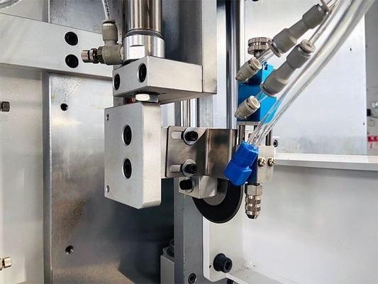 ECOO-T1400FA Schachtellose hydraulische Lademaschine für das thermische Papierschneiden