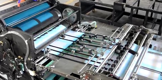 Hochgeschwindigkeits-automatische UV-Lackmaschine für Druck und Verpackung Ecoo CF-620A