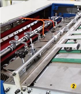 Großes Format-lokale glasierende UVlackiermaschine 6200PCS/H